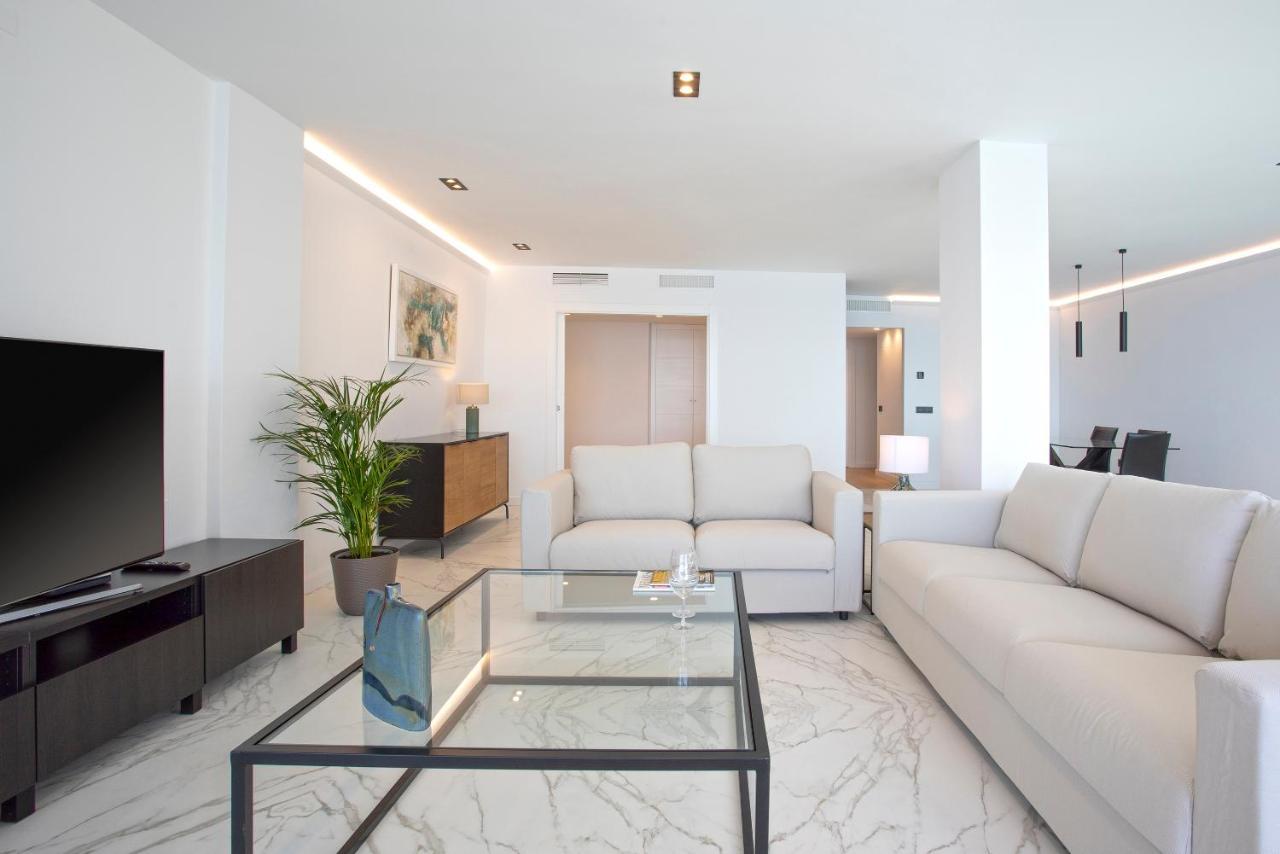 Malagueta Luz By Renthas Málaga Exterior foto